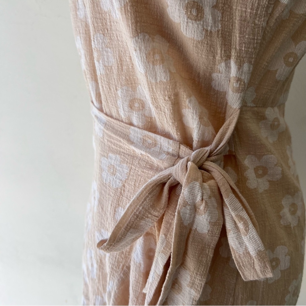 Princess Polly Floral Beige wrap Dress size 8 Y2K - Picture 7 of 9